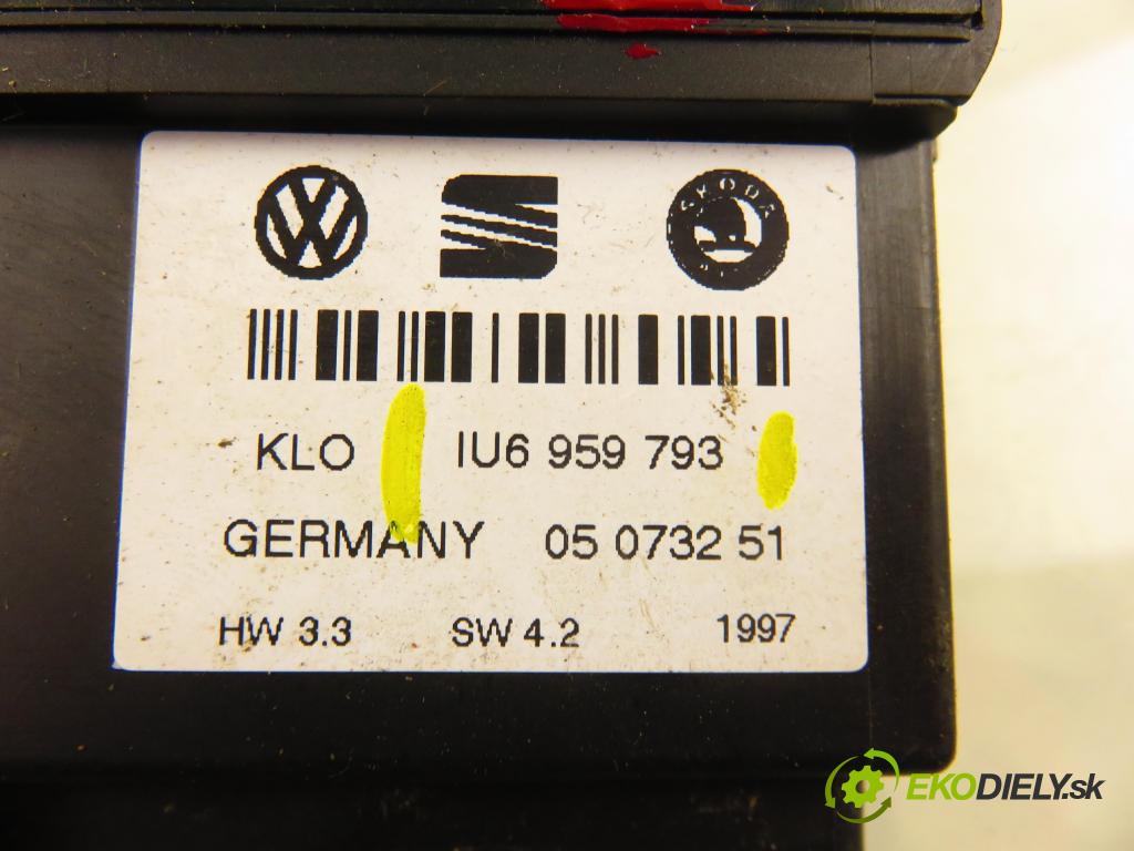 SKODA OCTAVIA I (1U2) LIFTBACK 1997 66,00 1.9 TDI 90- AGR 1896,00 Panel ovládaní oken 1U6959793