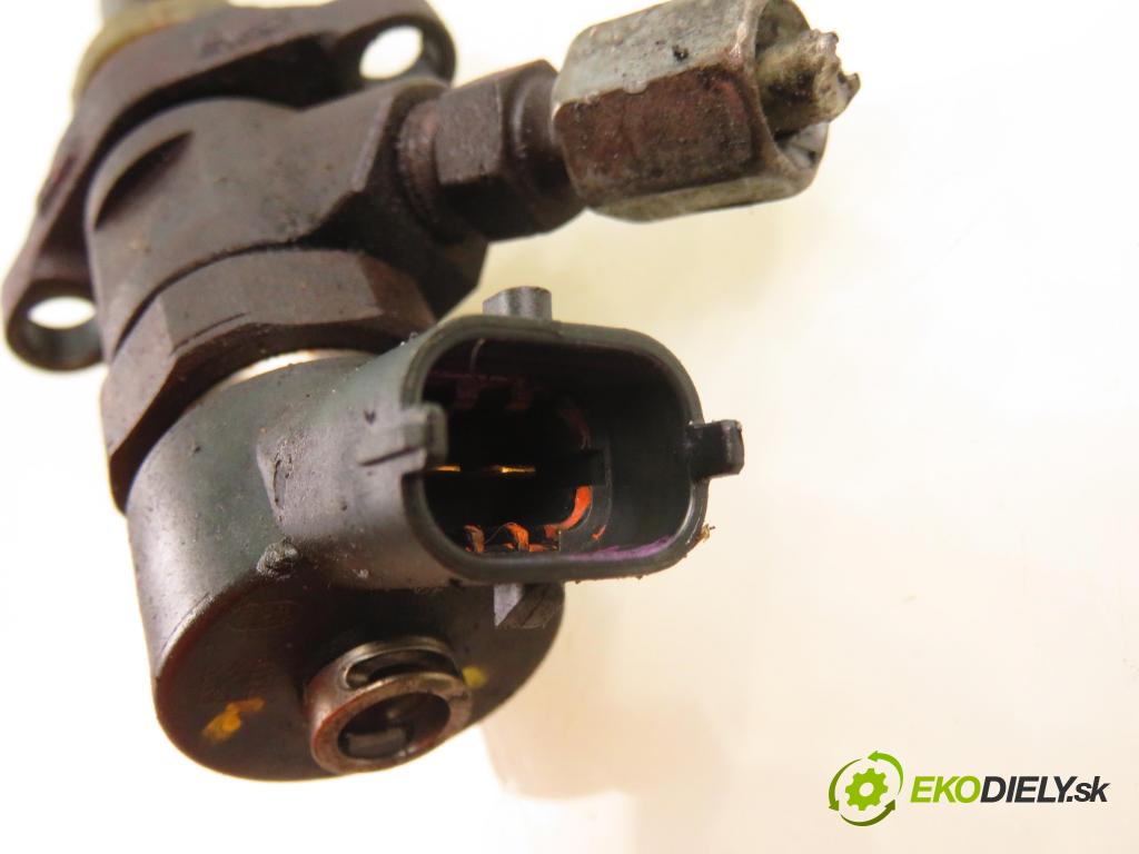 CITROEN C4 Grand Picasso I (UA_) MINIVAN 2007 80,00 1.6 HDi - 9HZ (DV6TED4) 1560,00 vstrekovač 0445110259 (Vstrekovač paliva)