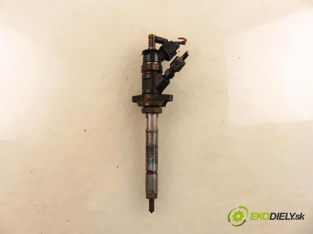 PEUGEOT 407 (6D_) SEDAN 2008 80,00 1.6 HDi 110 - 9HZ (DV6TED4) 1560,00 vstřikovač 0445110297 (Vstřikovač paliva)