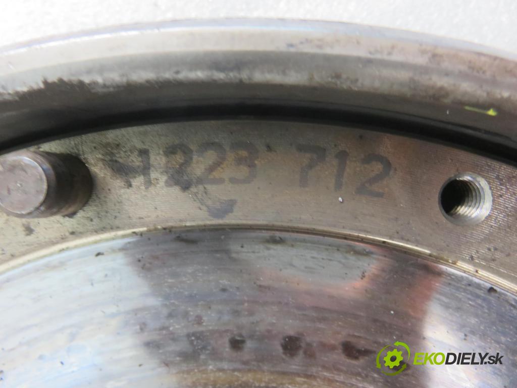 BMW 3 (E46) SEDAN 2000 100,00 320 d 136 - M47 D20 (204D1) 1951,00 Koleso dvojvrstvové 1223712 ; 308200187320 ; 1864002511