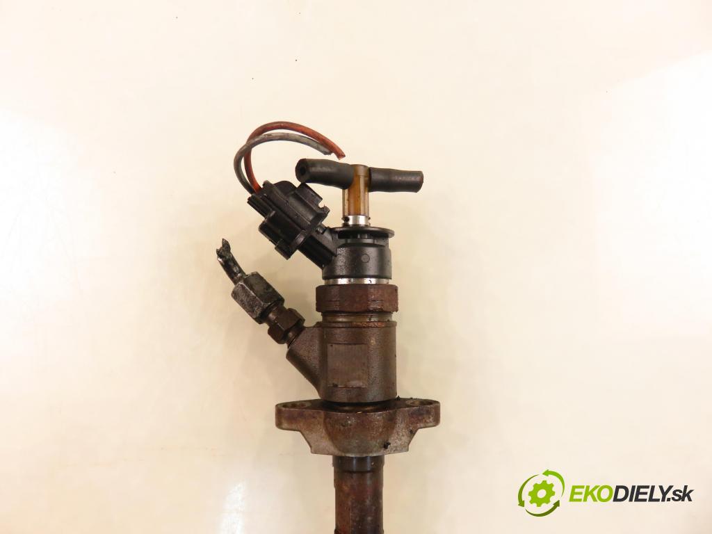 PEUGEOT 407 (6D_) SEDAN 2008 80,00 1.6 HDi 110 - 9HZ (DV6TED4) 1560,00 vstřikovač 0445110297 (Vstřikovač paliva)