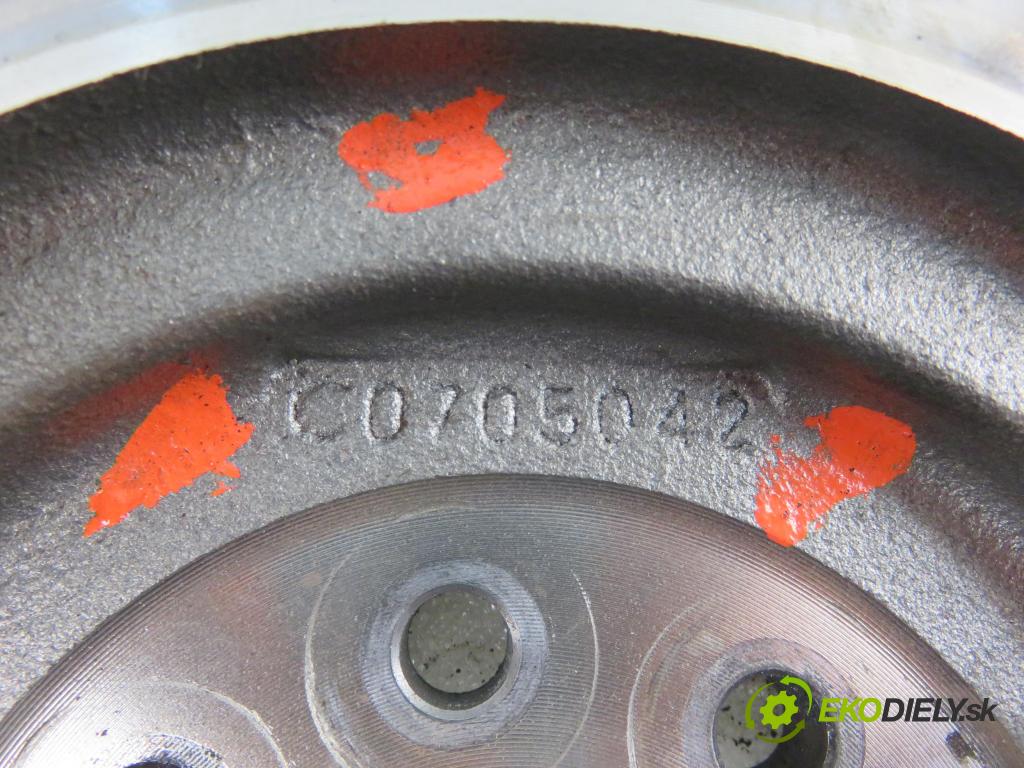 PEUGEOT 307 Break (3E) KOMBI 2004 0,00 2.0 HDi 135 - RHR (DW10BTED4) 1997,00 Koleso zotrvačník 702705 ; 702703 ; C0705042