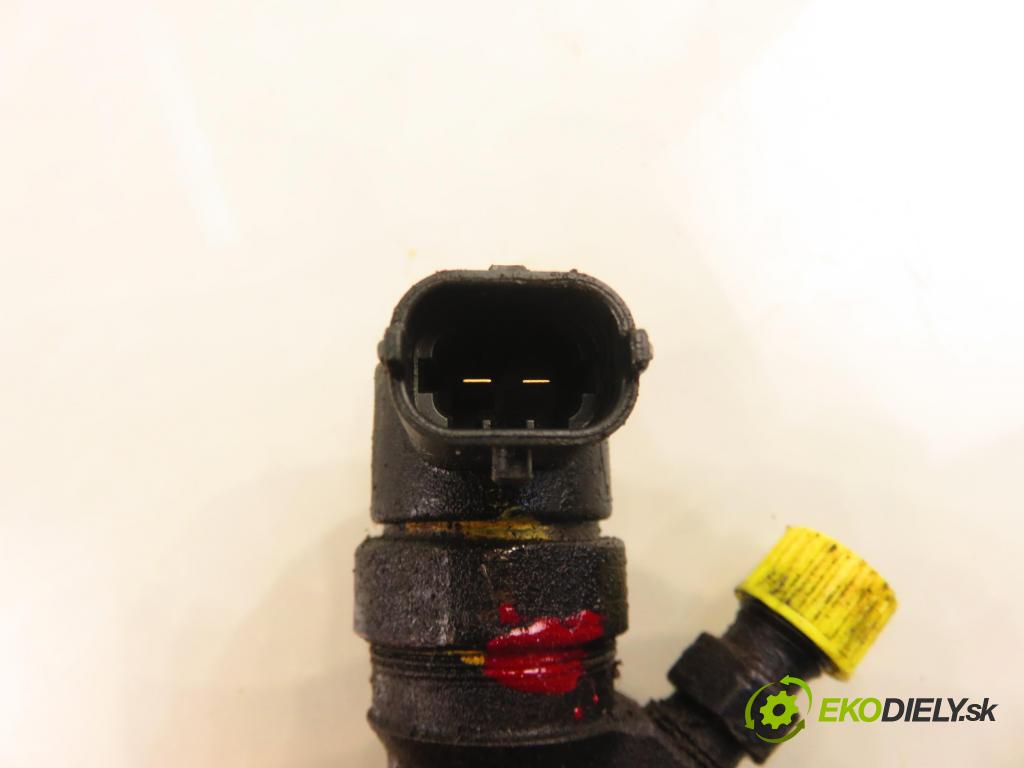 CHRYSLER VOYAGER IV (RG, RS) MINIVAN 2002 105,00 2.5 CRD 143 - ENJ 2499,00 vstřikovač 0445110059 (Vstřikovač paliva)