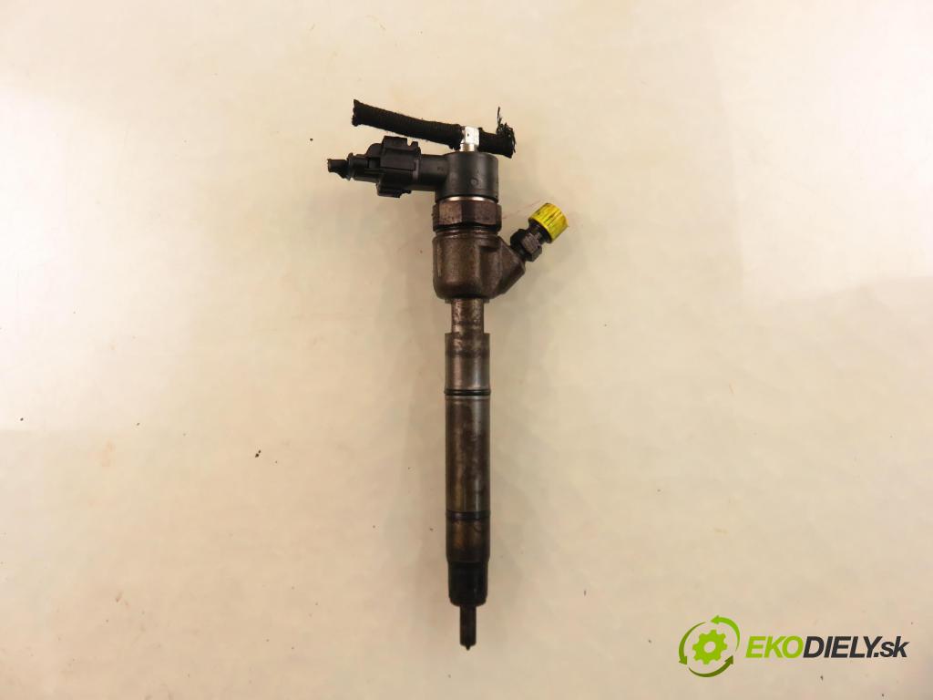 HYUNDAI i30 Kombi (FD) KOMBI 2010 85,00 1.6 CRDi 116 - D4FB 1582,00 vstrekovač 0445110320 ; 338002A900 (Vstrekovač paliva)