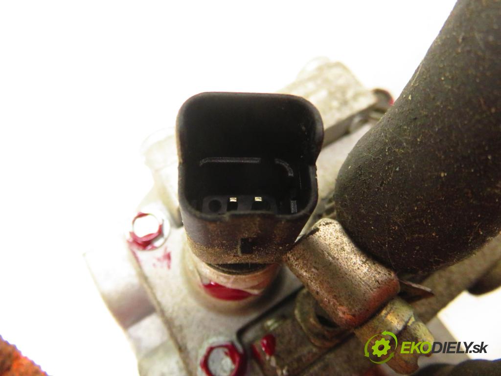 CHRYSLER VOYAGER IV (RG, RS) MINIVAN 2001 0,00 3.3 AWD - EGA 3301,00 reduktor Výparník LPG 67R010016