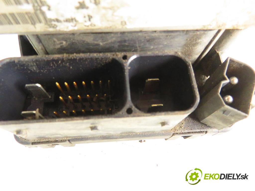 CHRYSLER VOYAGER IV (RG, RS) MINIVAN 2001 0,00 3.3 AWD - EGA 3301,00 Pumpa ABS 04683903AA ; 25094602623 (Pumpa ABS)