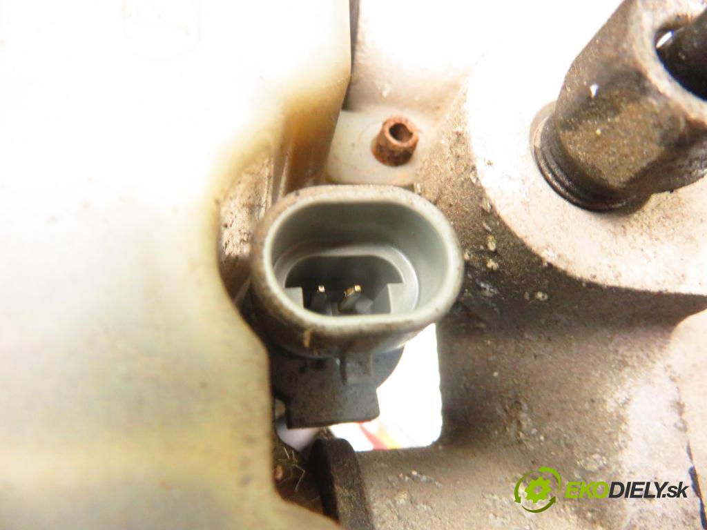 CHRYSLER VOYAGER IV (RG, RS) MINIVAN 2001 0,00 3.3 AWD - EGA 3301,00 Posilovač P4683972AA ; 0204022036 (Servočerpadlo)