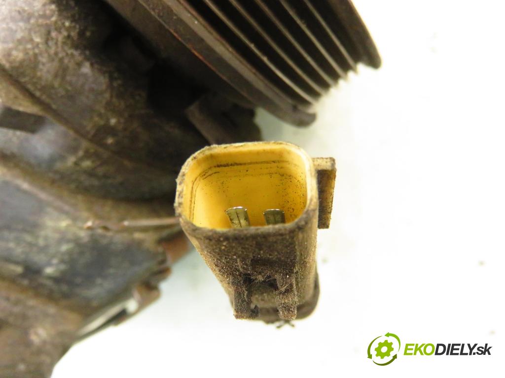 CHRYSLER VOYAGER IV (RG, RS) MINIVAN 2001 0,00 3.3 AWD - EGA 3301,00 KOMPRESOR: klimatizace (Kompresor klimatizace)