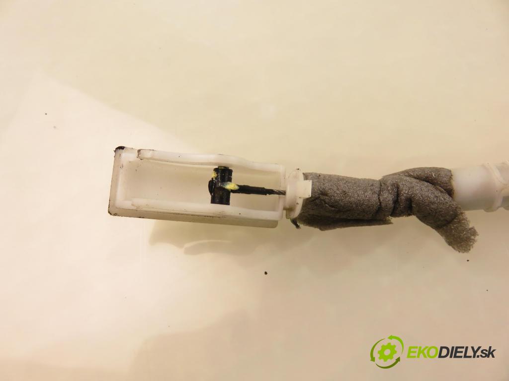 BMW 3 Compact (E46) COMPACT 2002 110,00 320 td 150 - M47 D20 (204D4) 1995,00 zámok 8253431