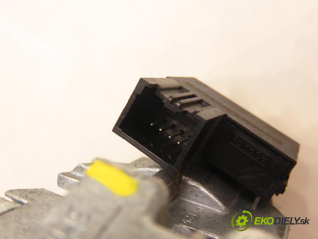 FORD MONDEO IV Turnier (BA7) KOMBI 2007 103,00 2.0 TDCi - QXBA 1997,00 spinačka 3M513F880AD (Spínacia skrinka)