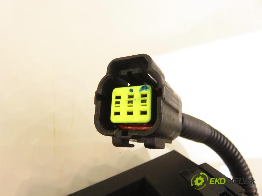 KIA SORENTO I (JC) SUV 2003 103,00 2.5 CRDi 140 - D4CB 2497,00 Potenciometer plynu  (Potenciometer plynového pedálu)