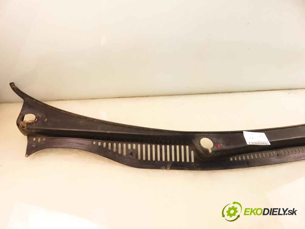 VW CADDY III Variant (2KB, 2KJ, 2CB, 2CJ) FURGON 2008 51,00 2.0 SDI - BST 1968,00 Torpédo, plast pod čelné okno 2K0819403 (Torpédo (plast pod čelným sklom))