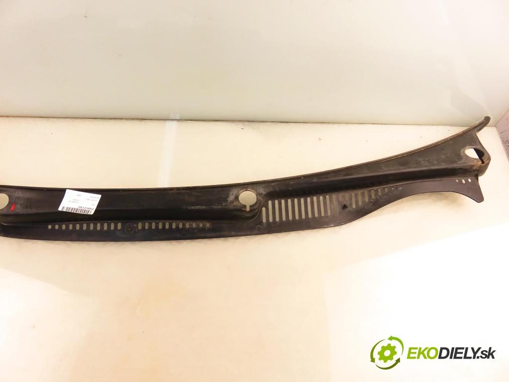 VW CADDY III Variant (2KB, 2KJ, 2CB, 2CJ) FURGON 2008 51,00 2.0 SDI - BST 1968,00 Torpédo, plast pod čelné okno 2K0819403 (Torpédo (plast pod čelným sklom))