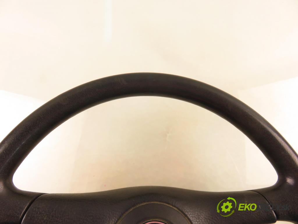 AUDI 80 (8C, B4) SEDAN 1993 66,00 1.9 TDI - 1Z 1896,00 Volant 893419660 ; 8A0951525C (Volant)