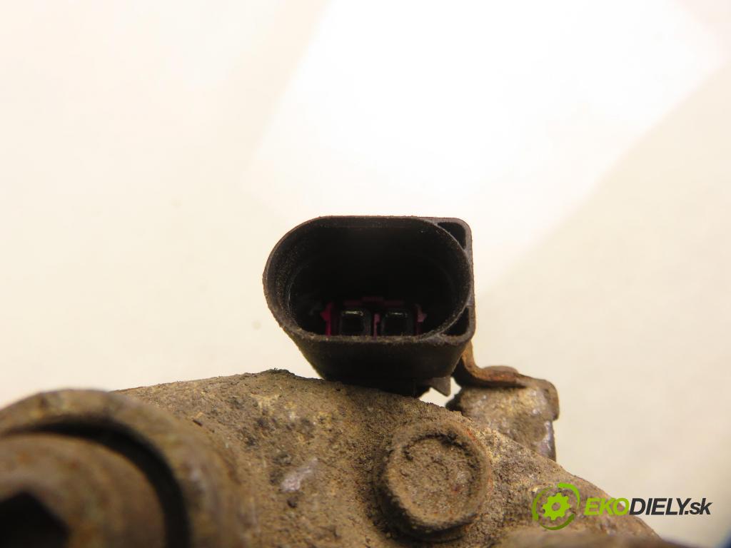 SEAT LEON (1M1) HB 2000 74,00 1.6 - AKL 1595,00 KOMPRESOR: klimatizace 1J0820803F (Kompresor klimatizace)