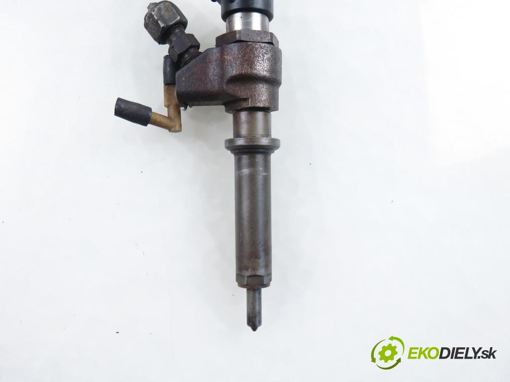 PEUGEOT PARTNER Skrzynia (5_, G_) FURGON 2006 66,00 2.0 HDi - RHY (DW10TD) 1997,00 vstrekovač 9654551080 (Vstrekovač paliva)