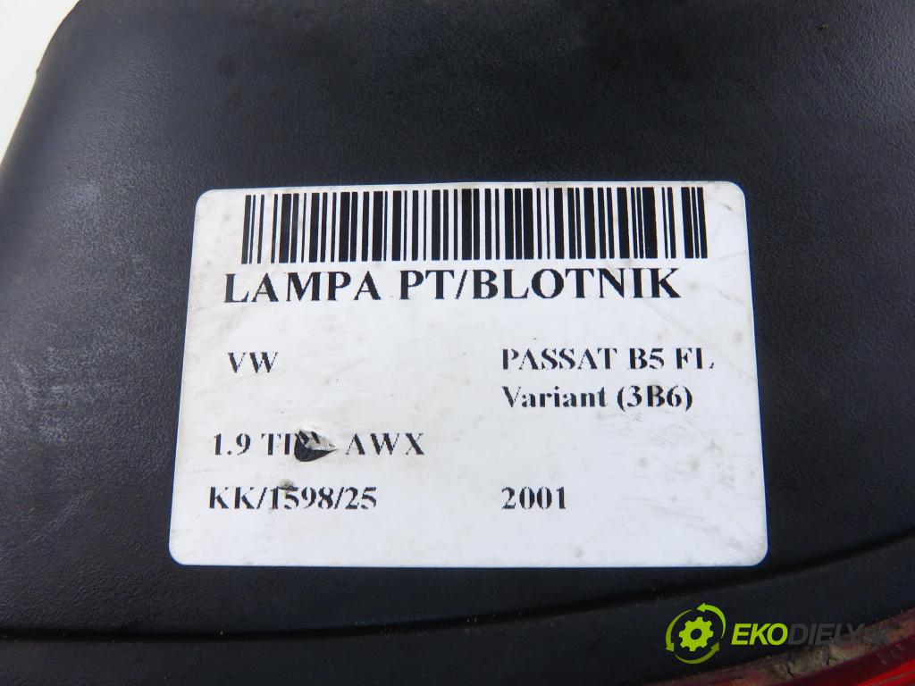 VW PASSAT B5.5 Variant (3B6) KOMBI 2001 96,00 1.9 TDI - AWX 1896,00 Svetlo pravé zadné