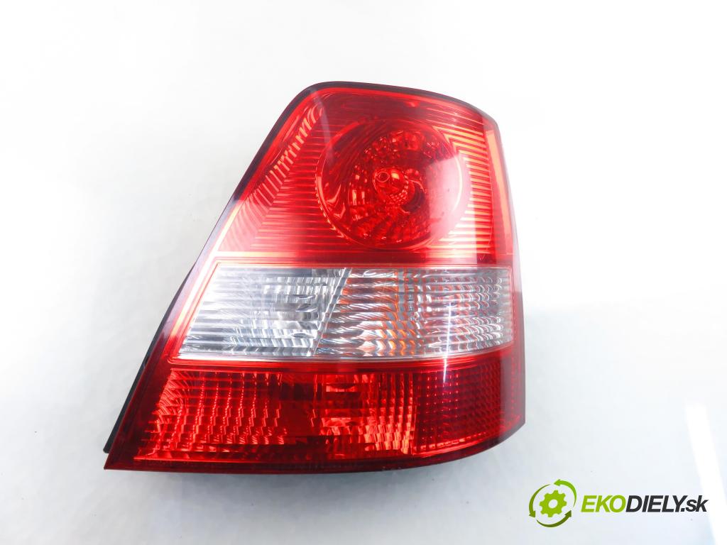 KIA SORENTO I (JC) SUV 2003 103,00 2.5 CRDi 140 - D4CB 2497,00 Svetlo pravé zadné 