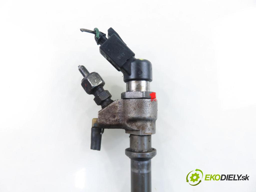 PEUGEOT PARTNER Skrzynia (5_, G_) FURGON 2006 66,00 2.0 HDi - RHY (DW10TD) 1997,00 vstrekovač 9654551080 (Vstrekovač paliva)