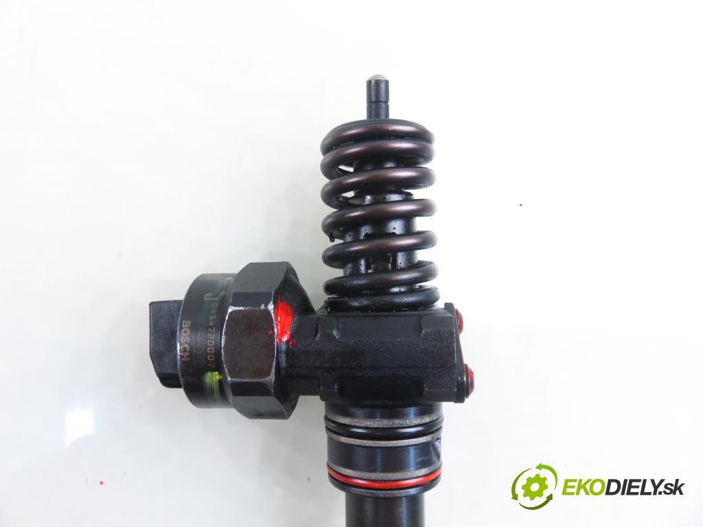 VW GOLF IV (1J1) HB 1999 85,00 1.9 TDI - AUY 1896,00 Vstrekovač 038130073F ; 0414720007 (Vstrekovač paliva)