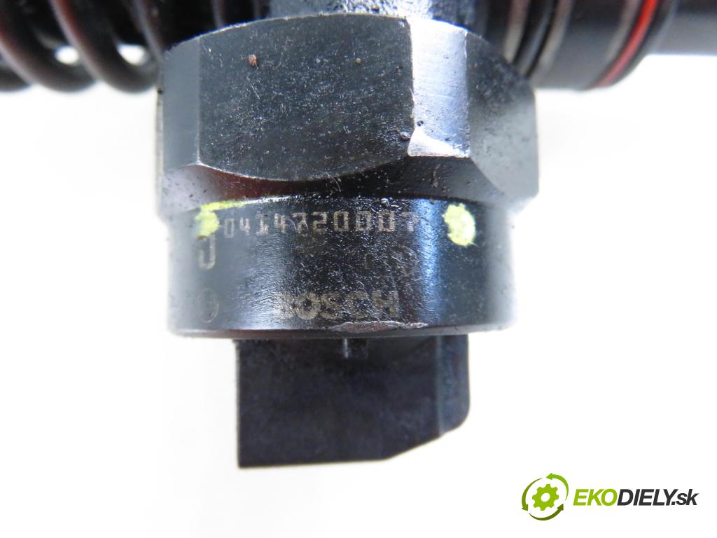 VW GOLF IV (1J1) HB 1999 85,00 1.9 TDI - AUY 1896,00 Vstrekovač 038130073F ; 0414720007 (Vstrekovač paliva)