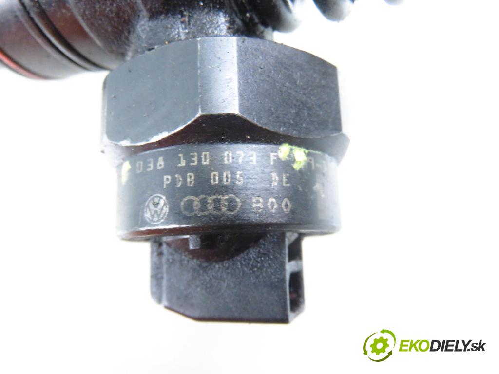 VW GOLF IV (1J1) HB 1999 85,00 1.9 TDI - AUY 1896,00 Vstrekovač 038130073F ; 0414720007 (Vstrekovač paliva)