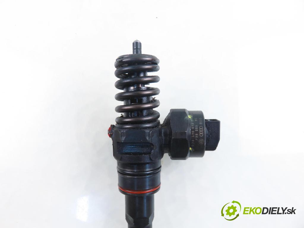 VW GOLF IV (1J1) HB 1999 85,00 1.9 TDI - AUY 1896,00 Vstrekovač 038130073F ; 0414720007 (Vstrekovač paliva)