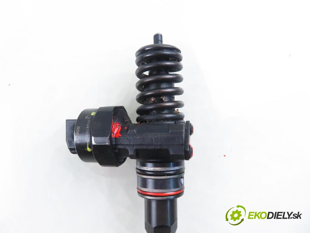 VW GOLF IV (1J1) HB 1999 85,00 1.9 TDI - AUY 1896,00 Vstrekovač 038130073F ; 0414720007 (Vstrekovač paliva)