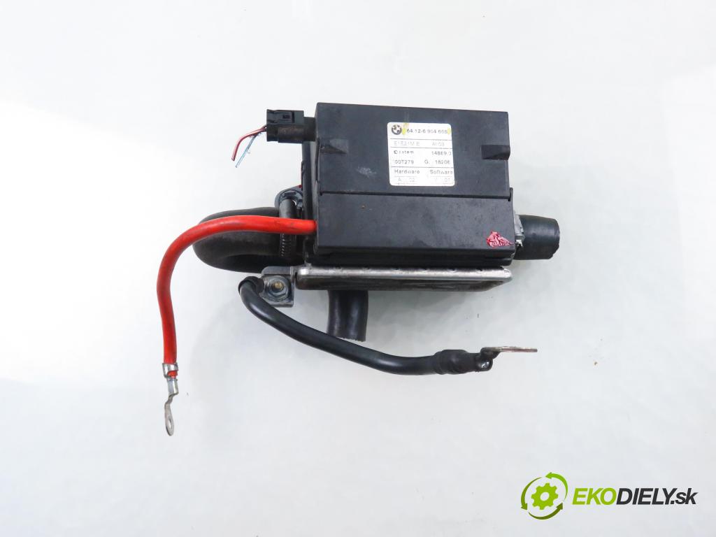 BMW 3 (E46) SEDAN 2000 100,00 320 d 136 - M47 D20 (204D1) 1951,00 vody 64126904668 (Ohrievanie, ventilácia)