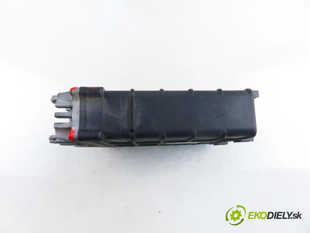 VW VENTO (1H2) SEDAN 1994 66,00 1.9 TDI - 1Z 1896,00 Riadiaca jednotka Motor 0281001170 ; 028906021C