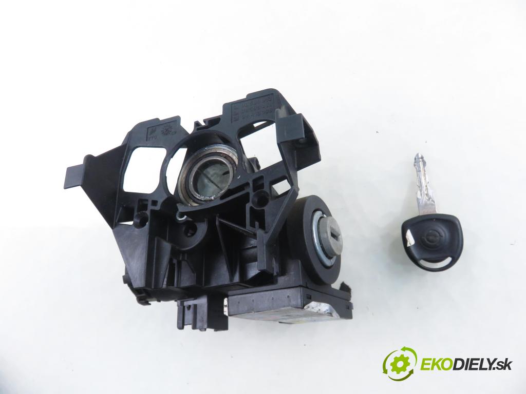 OPEL ASTRA G Kombi (T98) KOMBI 2006 59,00 1.7 CDTI - Z 17 DTL 1686,00 spinačka 24445098 ; 5WK4763 (Spínacia skrinka)