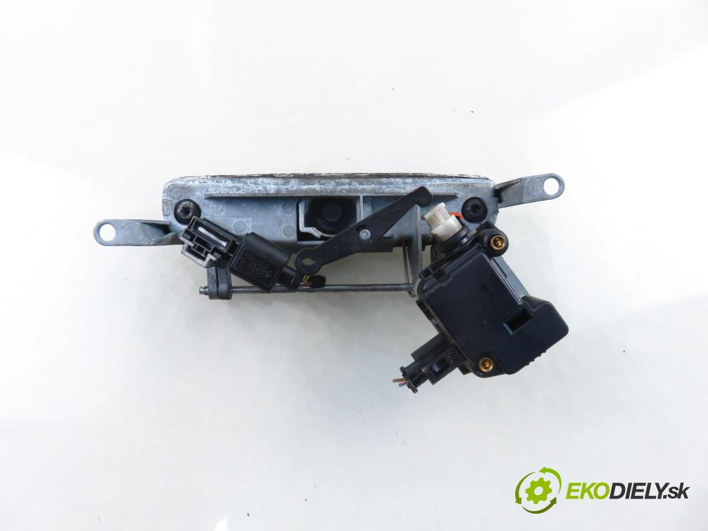 VW POLO (9N_) HB 2008 59,00 1.4 TDI - BNV 1422,00 klika dveří kufr 6Q6827565H