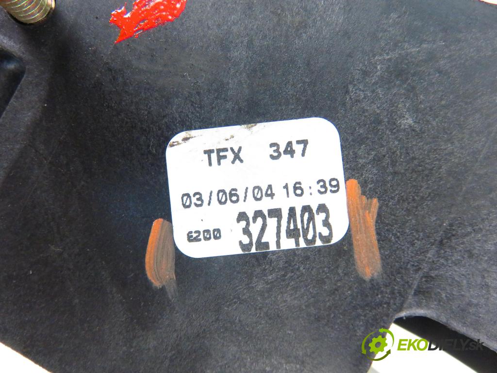 RENAULT SCENIC II (JM0/1_) MINIVAN 2004 83,00 1.6 (JM0C, JM0J, JM1B) - K4M 782 1598,00 ZVEDÁK: 8200327403
