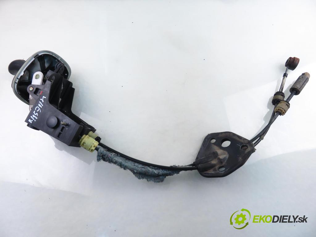RENAULT SCENIC II (JM0/1_) MINIVAN 2004 83,00 1.6 (JM0C, JM0J, JM1B) - K4M 782 1598,00 ZVEDÁK: 8200327403