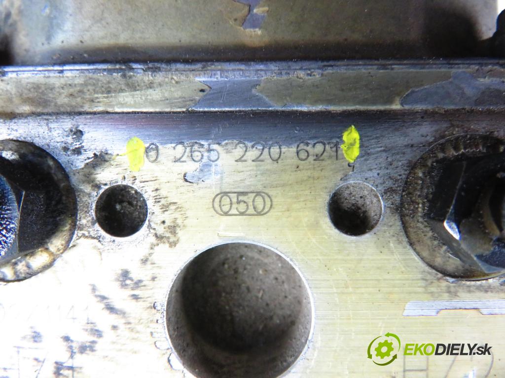 VW PASSAT B5.5 Variant (3B6) KOMBI 2001 96,00 1.9 TDI - AWX 1896,00 Pumpa ABS 0273004573 ; 0265220621 (Pumpa ABS)