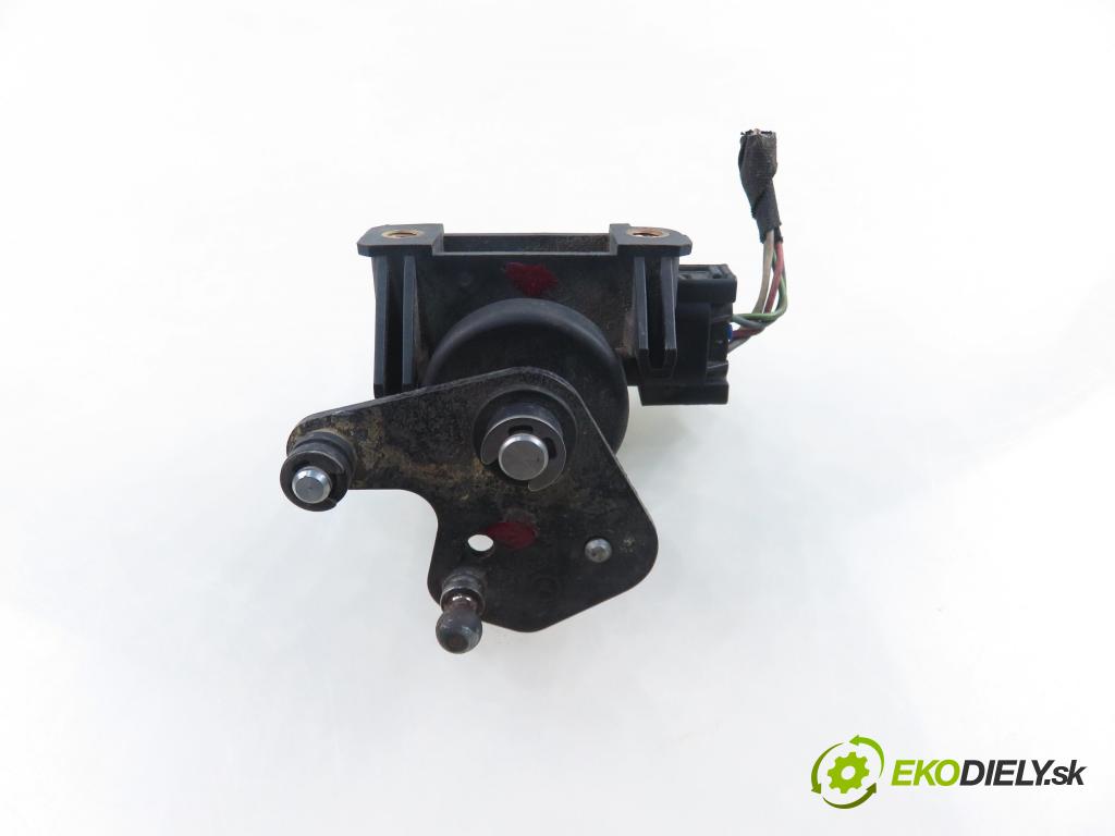 MERCEDES-BENZ KLASA M (W163) SUV 2000 160,00 ML 320 (163.154) - M 112.942 3199,00 Potenciometer plynu 0125423317 (Potenciometer plynového pedálu)