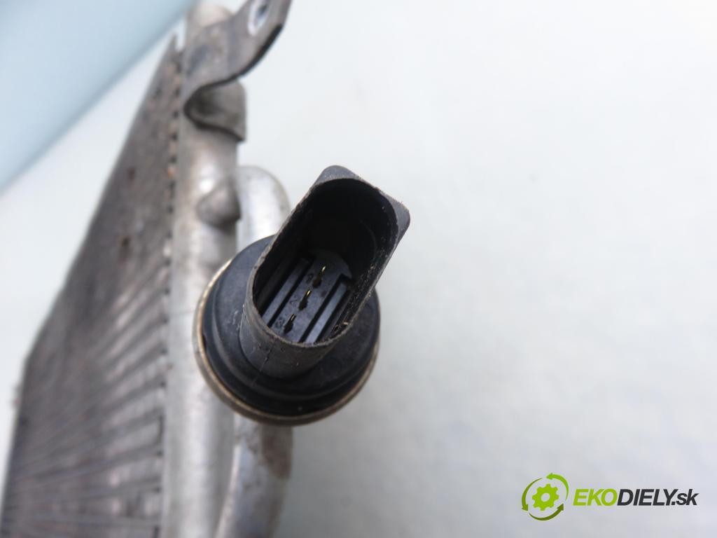 AUDI A4 Avant (8E5, B6) KOMBI 2001 96,00 1.9 TDI - AWX 1896,00 chladič klimatizace  (Chladič klimatizace)