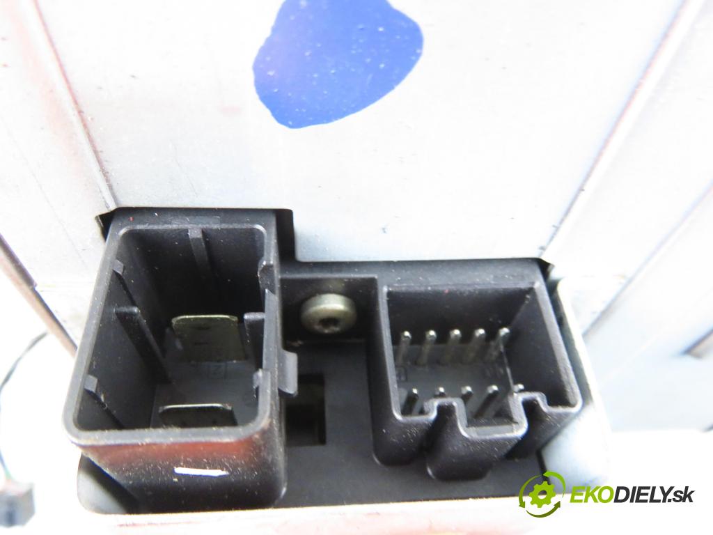 FIAT IDEA (350_) HB 2004 70,00 1.4 16V 95 - 843 A1.000 1368,00 serv/podporovanie elektrické 00517364610