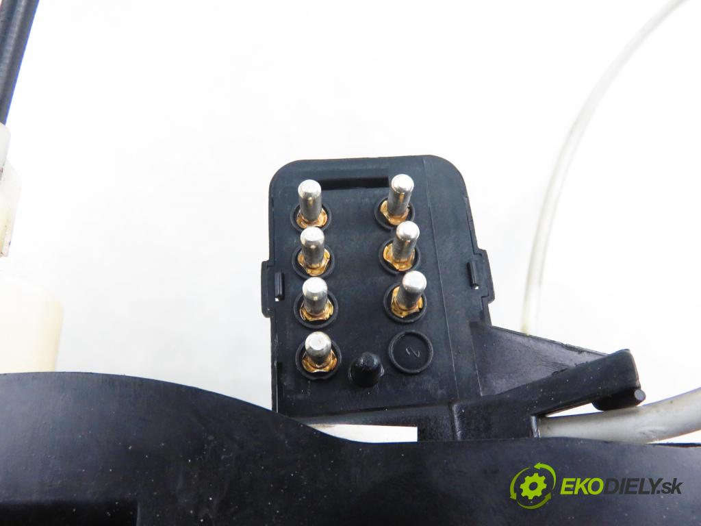 MERCEDES-BENZ Sedan (W124) SEDAN 1988 53,00 200 D (124.120) 72 - OM 601.912 1997,00 Panel kúrenia 1248330214