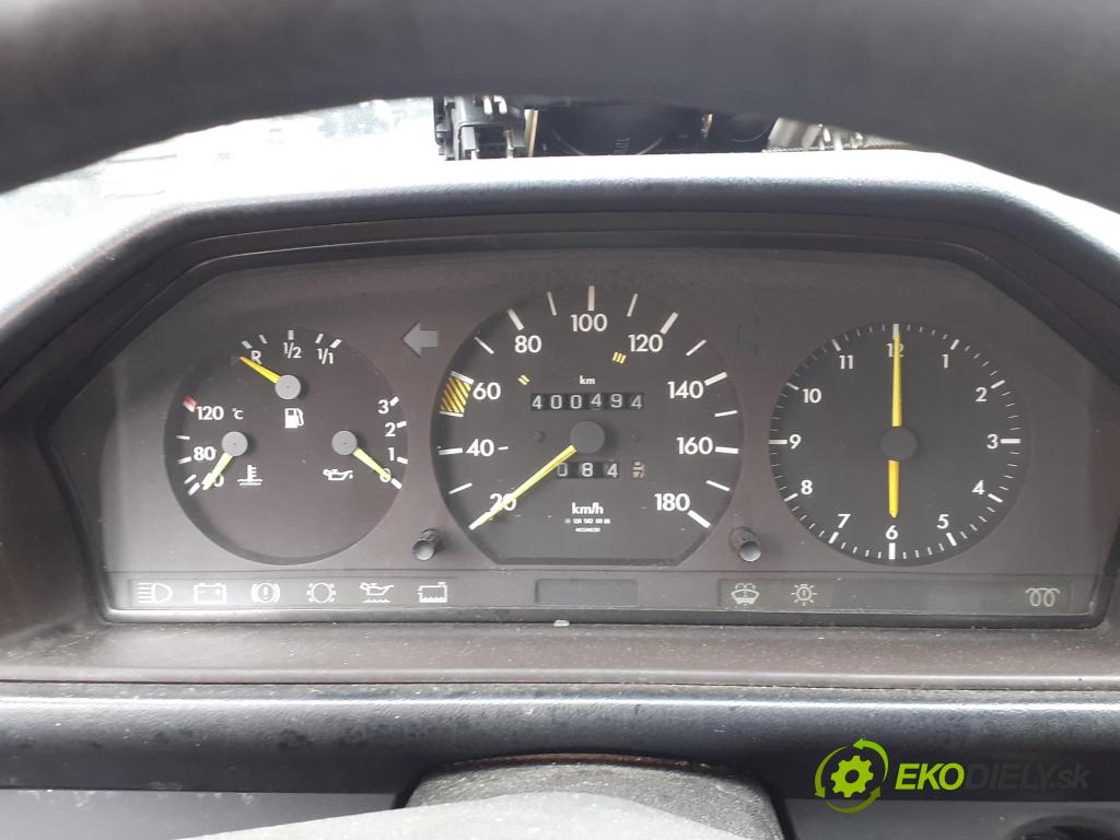 MERCEDES-BENZ Sedan (W124) SEDAN 1988 53,00 200 D (124.120) 72 - OM 601.912 1997,00 Prístrojovka elektrický 1245401348