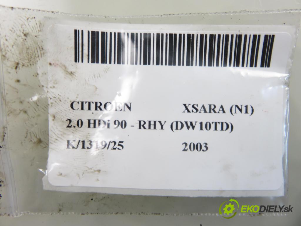 CITROEN XSARA (N1) LIFTBACK 2003 66,00 2.0 HDi 90 - RHY (DW10TD) 1997,00 vstrekovač 9636819380 (Vstrekovač paliva)