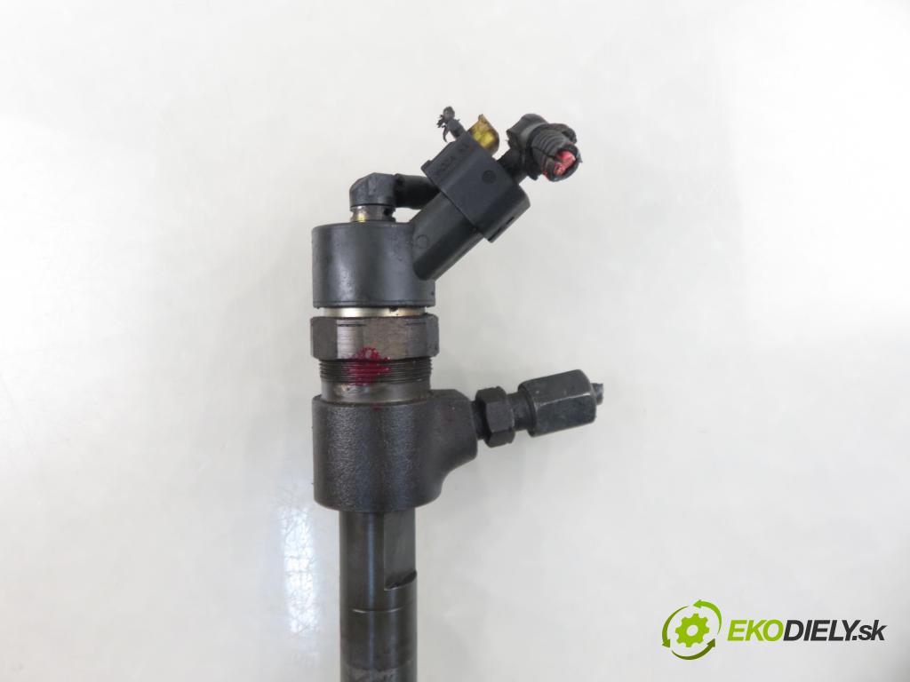 FIAT SEDICI (189_) CROSSOVER 2006 88,00 1.9 D Multijet 120 4x4 - D19AA 1910,00 vstrekovač 0445110276 (Vstrekovač paliva)