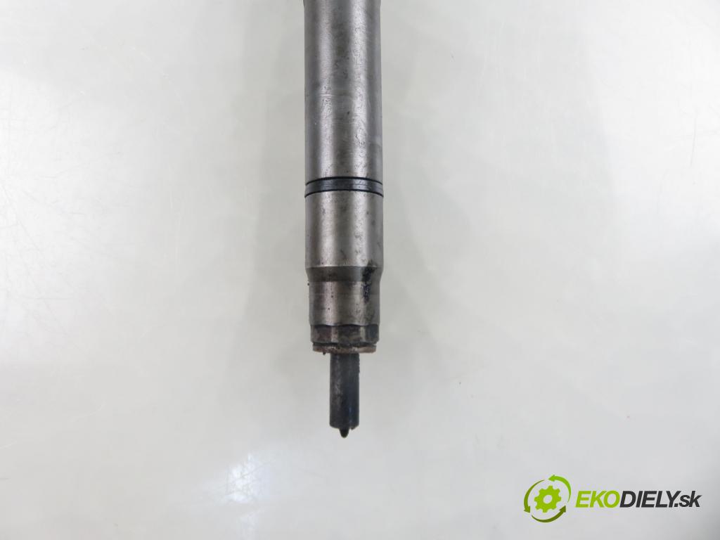 HYUNDAI i30 Kombi (FD) KOMBI 2010 85,00 1.6 CRDi 116 - D4FB 1582,00 vstrekovač 0445110320 ; 338002A900 (Vstrekovač paliva)