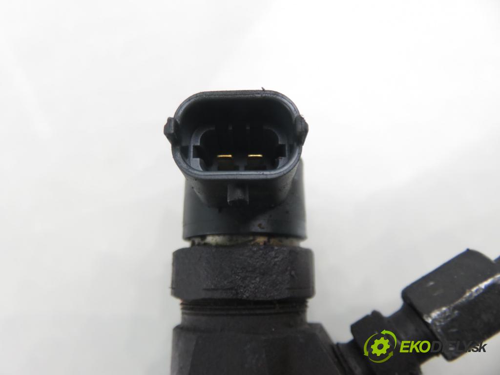 OPEL ASTRA H Kombi (A04) KOMBI 2006 110,00 1.9 CDTI - Z 19 DTH 1910,00 vstrekovač 0445110159 (Vstrekovač paliva)