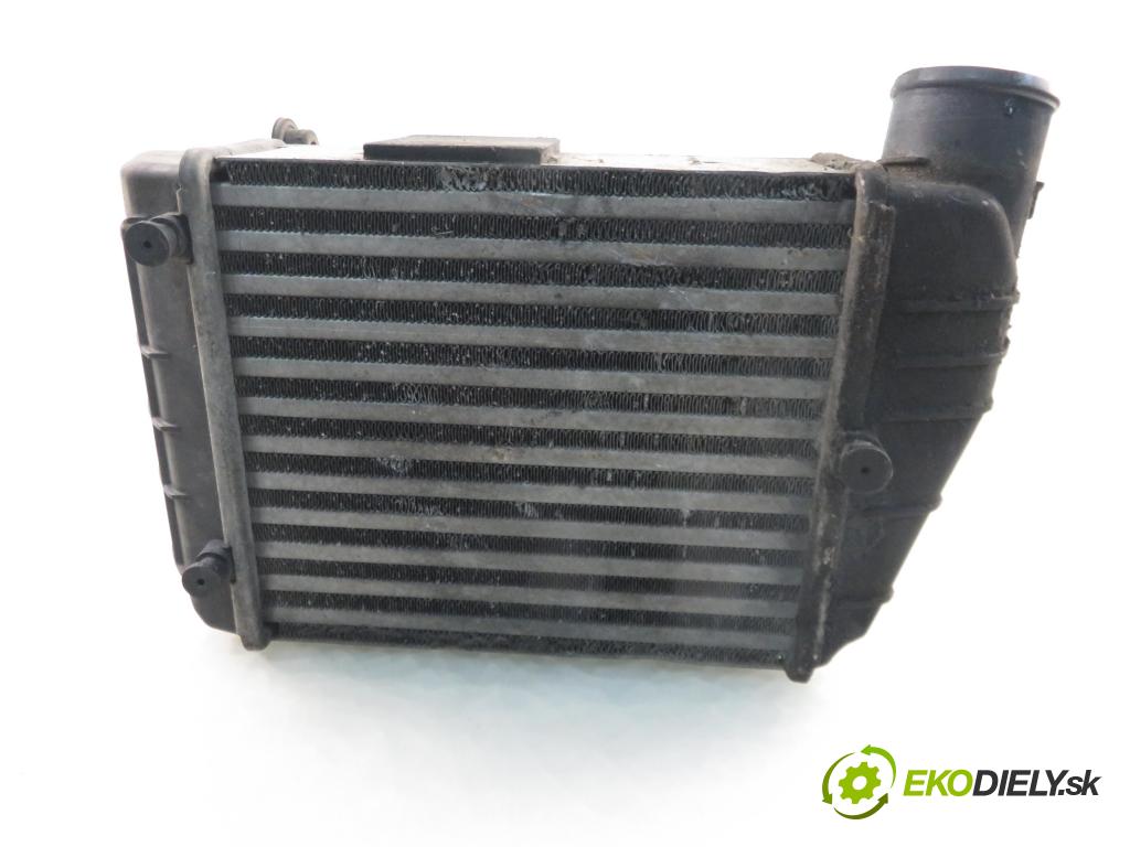 AUDI A4 Avant (8E5, B6) KOMBI 2004 140,00 1.8 T quattro - BEX 1781,00 chladič intercooler 8E0145804