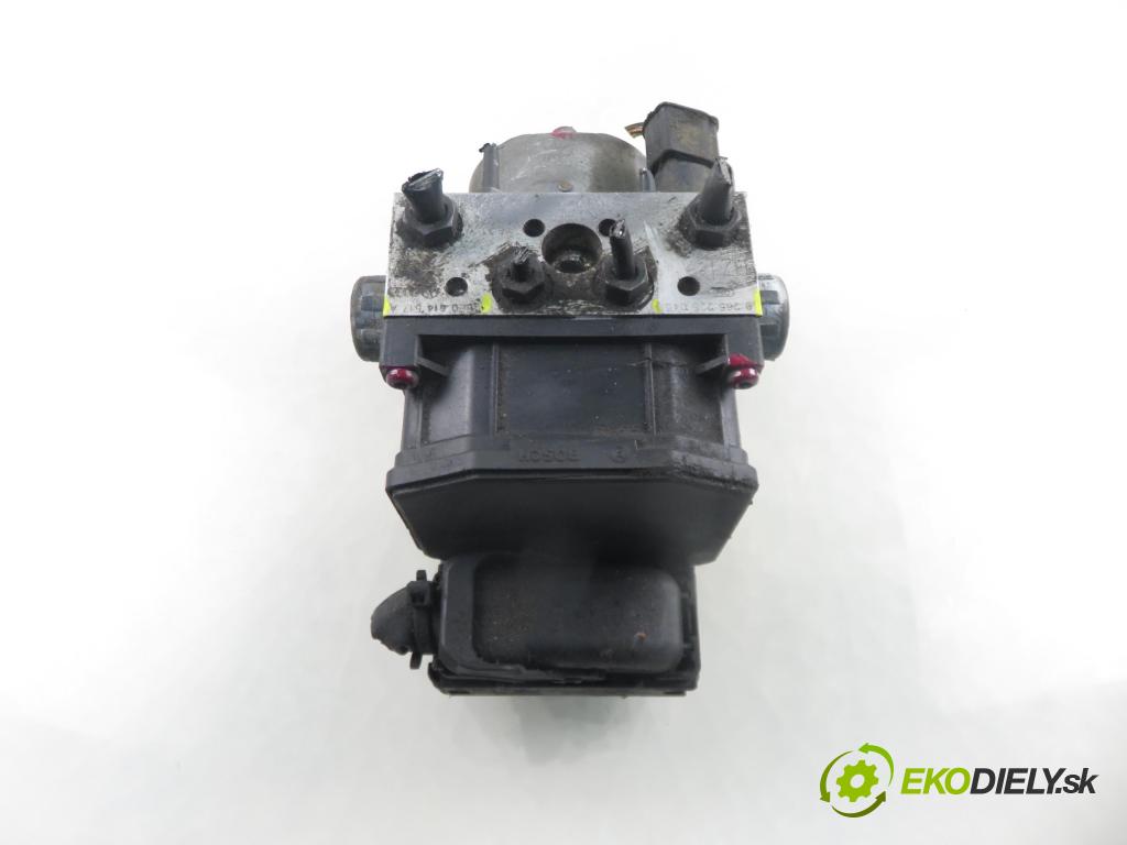 AUDI A4 Avant (8E5, B6) KOMBI 2004 140,00 1.8 T quattro - BEX 1781,00 Pumpa ABS 0265950012 ; 8E0614517A ; 0265225045 (Pumpa ABS)