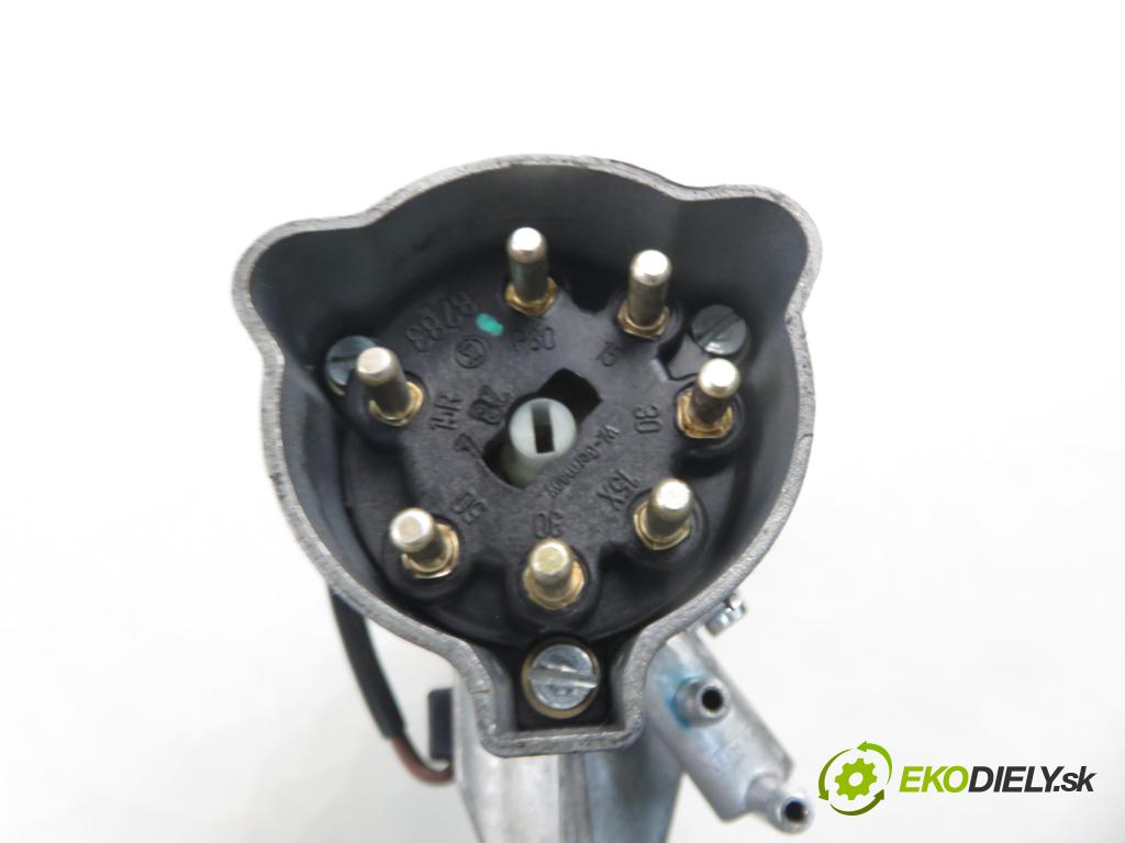 MERCEDES-BENZ Sedan (W124) SEDAN 1988 53,00 200 D (124.120) 72 - OM 601.912 1997,00 spinačka 1244622030 (Spínacia skrinka)