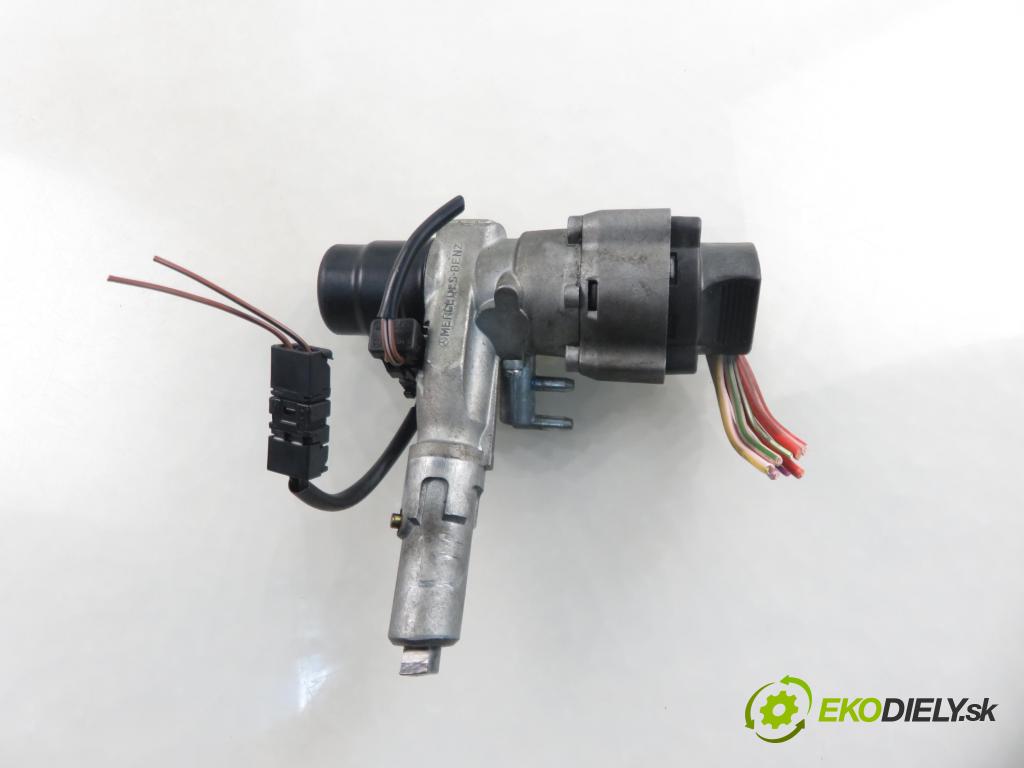 MERCEDES-BENZ Sedan (W124) SEDAN 1988 53,00 200 D (124.120) 72 - OM 601.912 1997,00 spinačka 1244622030 (Spínacia skrinka)