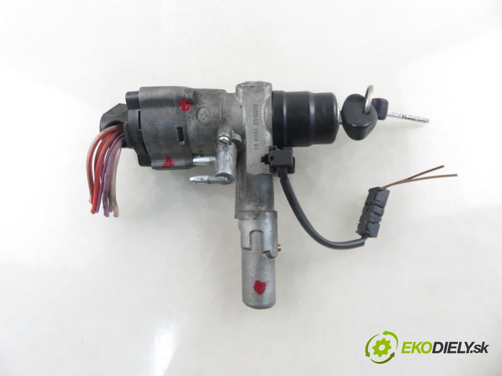 MERCEDES-BENZ Sedan (W124) SEDAN 1988 53,00 200 D (124.120) 72 - OM 601.912 1997,00 spinačka 1244622030 (Spínacia skrinka)