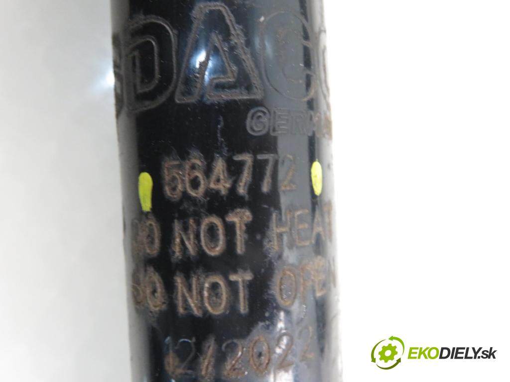 VW PASSAT B5.5 Variant (3B6) KOMBI 2002 74,00 1.9 TDI PD 101 - AVB 1896,00 Tlmič LT 564772